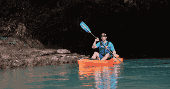 ken whiting kayaking the wilderness systems targa in guntersville alabama aqua bound paddle nrs pfd gear review kayaking tips photography