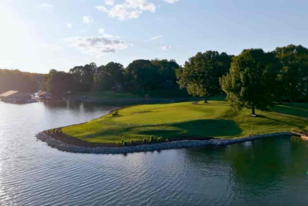 Smith Mountain Lake Fishing Guide