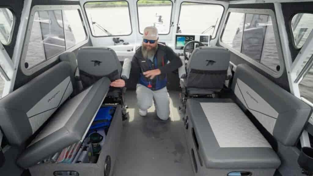 Duckworth discovery, Cabin seat storage